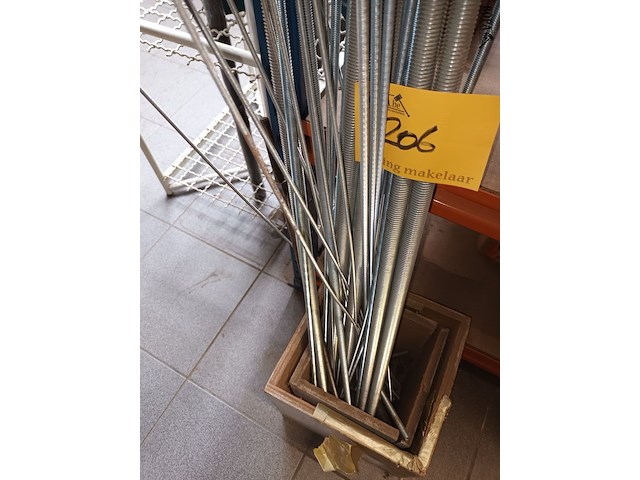 Lot 206 - draadstangen. 30 stuks - afbeelding 3 van  3