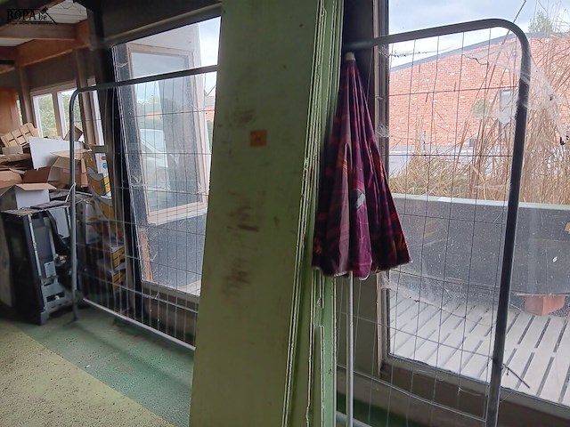 Lot 206 - isolatiepanelen en afschermhek - afbeelding 1 van  2