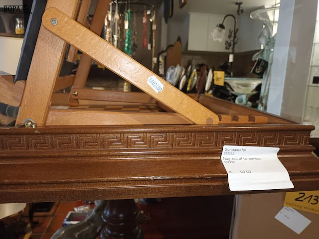 Lot 206 - schaaktafel en krijtbordje - afbeelding 4 van  6