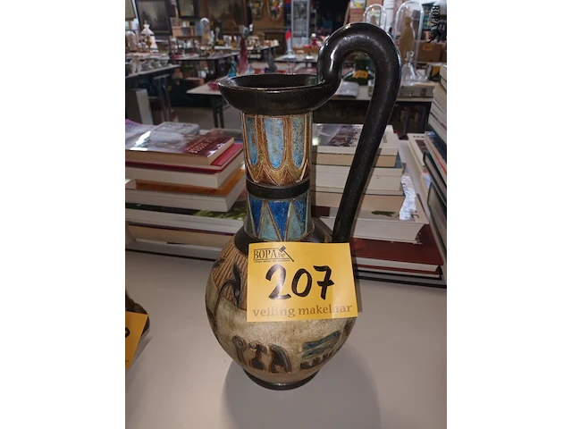 Lot 207 - kan in keramiek - afbeelding 1 van  4