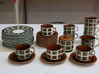 Lot 207 - koffieservies boch in doos