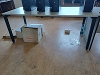 Lot 208 - bureau tafel verstelbaar - afbeelding 1 van  4