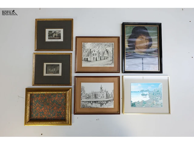 Lot 208 - kaders - afbeelding 1 van  3