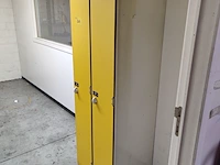 Lot 208 - lockerkast - afbeelding 1 van  2