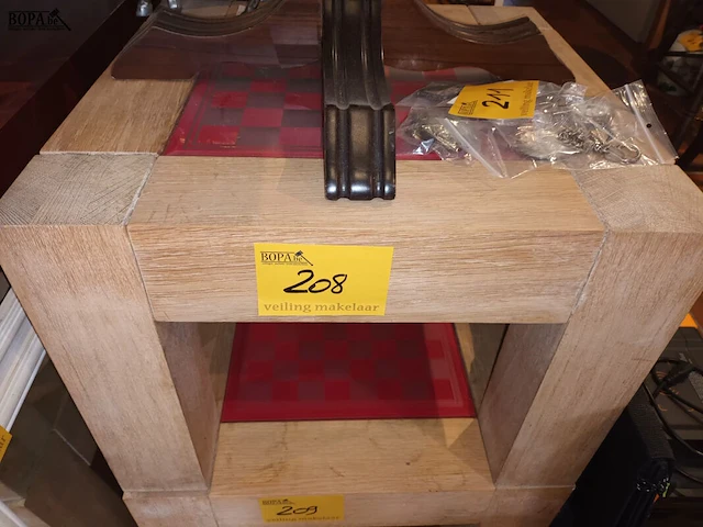 Lot 208 - schaaktafel - afbeelding 1 van  3
