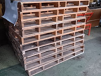 Lot 209 - houten palletten. 20 stuks - afbeelding 1 van  3