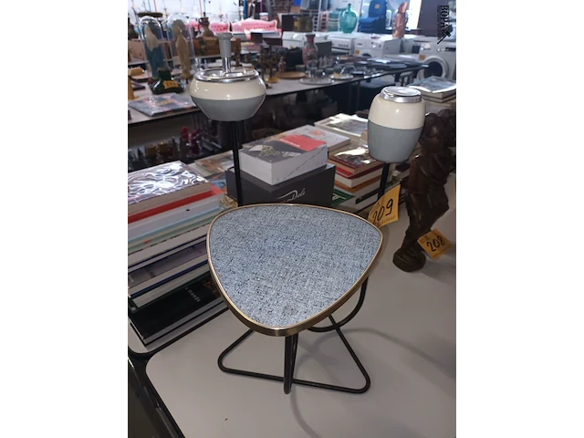 Lot 209 - retro staande asbak - afbeelding 2 van  4