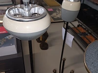 Lot 209 - retro staande asbak - afbeelding 3 van  4