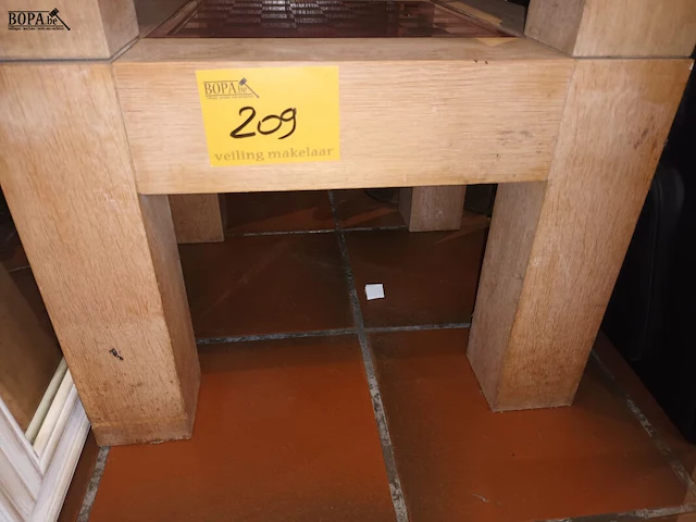 Lot 209 - schaaktafel - afbeelding 2 van  3