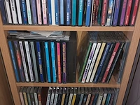 Lot 21 - cd kastje met inhoud - afbeelding 2 van  3