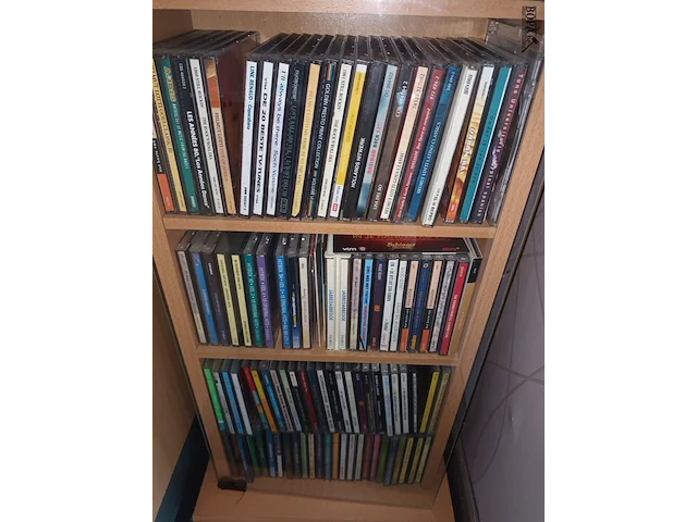 Lot 21 - cd kastje met inhoud - afbeelding 3 van  3