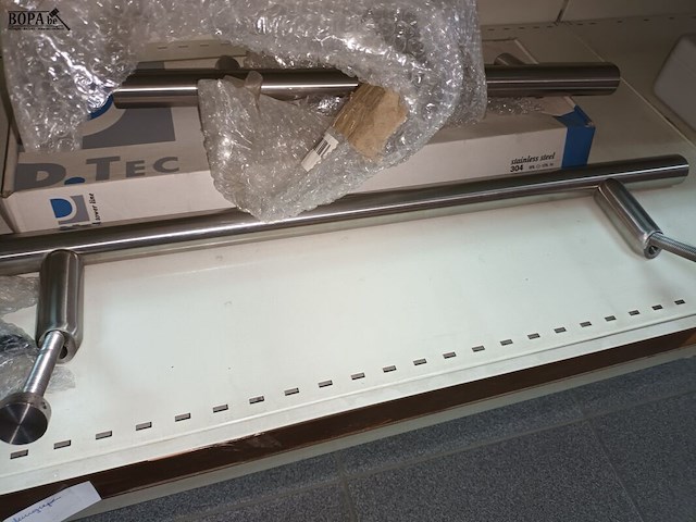 Lot 21 - deurgrepen. 6 stuks - afbeelding 4 van  4