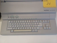 Lot 21 - elektrische typemachine brother - afbeelding 3 van  6