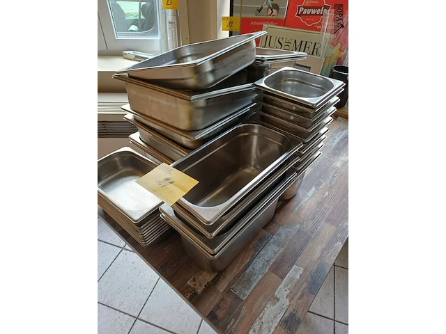 Lot 21 - gastronormbakken - 30 stuks - afbeelding 1 van  6