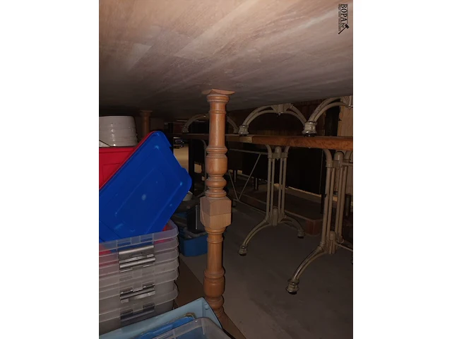 Lot 21 - houten tafel - afbeelding 4 van  4