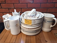 Lot 21 - lampetstellen - afbeelding 1 van  6