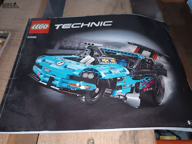 Lot 21 - lego technic dragster - afbeelding 3 van  3