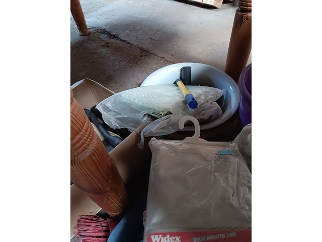 Lot 21 - lot poetsmateriaal - afbeelding 4 van  6