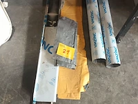 Lot 21 - lotje zink - afbeelding 1 van  3