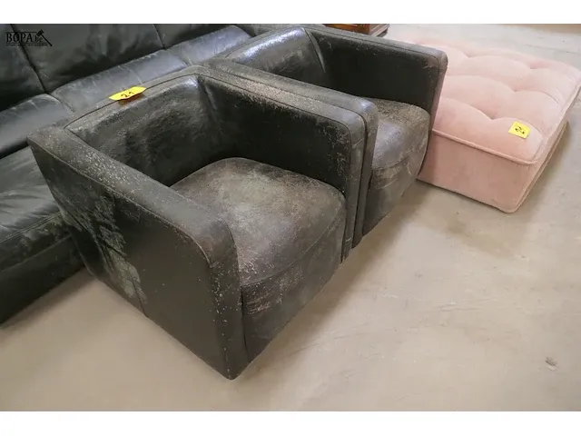 Lot 21 - meubilair - afbeelding 2 van  4