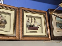 Lot 21 - modelboten en 4 kaders - afbeelding 3 van  5