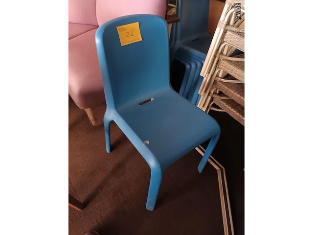 Lot 21 - pedrali stoelen. 12 stuks - afbeelding 2 van  4