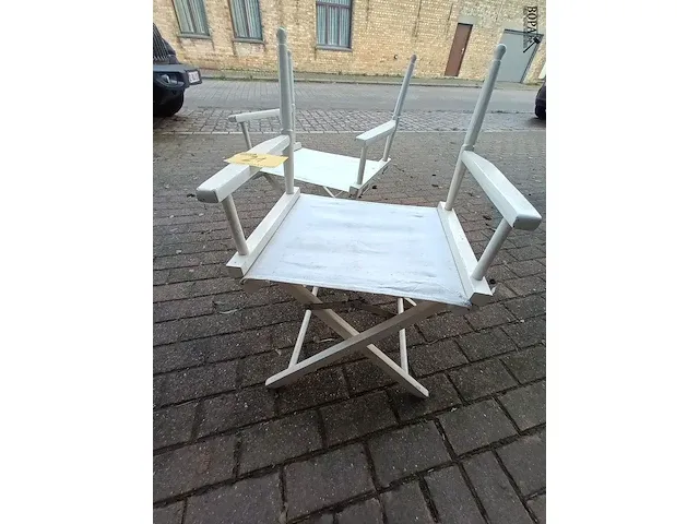 Lot 21 - regisseursstoel. 2 stuks - afbeelding 2 van  3