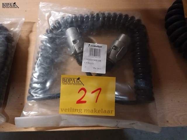 Lot 21 - spiraal verlengkabel - afbeelding 1 van  3