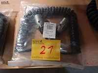 Lot 21 - spiraal verlengkabel - afbeelding 1 van  3