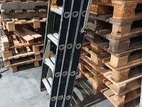 Lot 21 - uitschuifbare ladder altrex - afbeelding 3 van  4