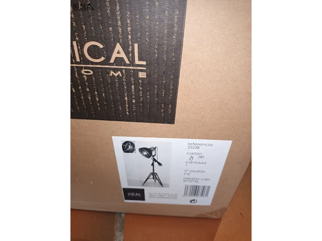 Lot 210 - industriële vloerlamp - afbeelding 3 van  3