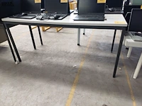Lot 210 - tafel (h) - afbeelding 1 van  3