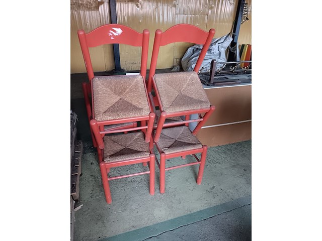 Lot 211 - keukenstoel. 6 stuks - afbeelding 1 van  2