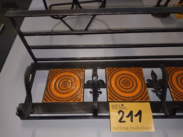 Lot 211 - retro kapstok - afbeelding 2 van  3