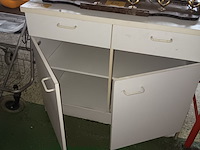 Lot 212 - keukenkastje - afbeelding 2 van  2