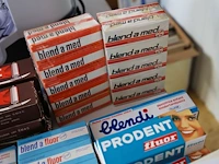 Lot 212 - vintage tandarts artikelen - afbeelding 3 van  3