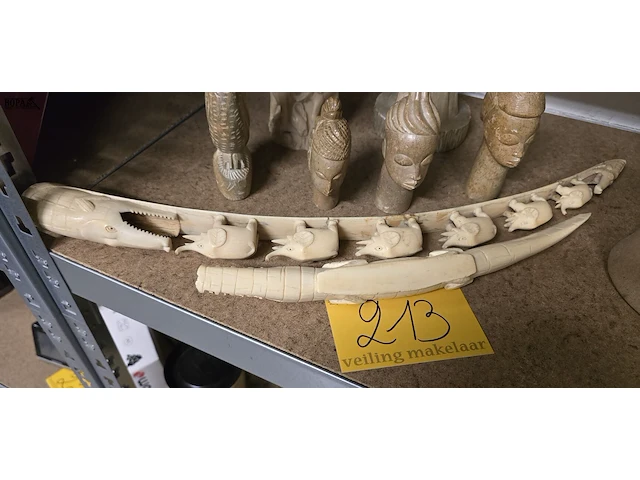 Lot 213 - diverse decoratieve items snijwerk 8 stuks - afbeelding 2 van  6