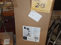 Lot 213 - industriële vloerlamp - afbeelding 2 van  3
