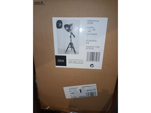 Lot 213 - industriële vloerlamp - afbeelding 3 van  3