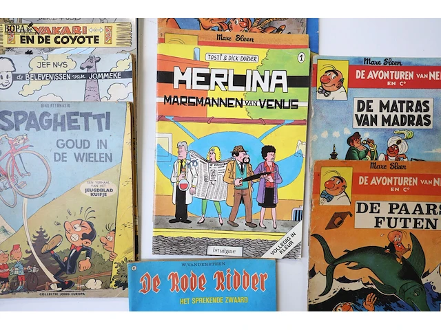 Lot 213 - lot strips - afbeelding 2 van  3