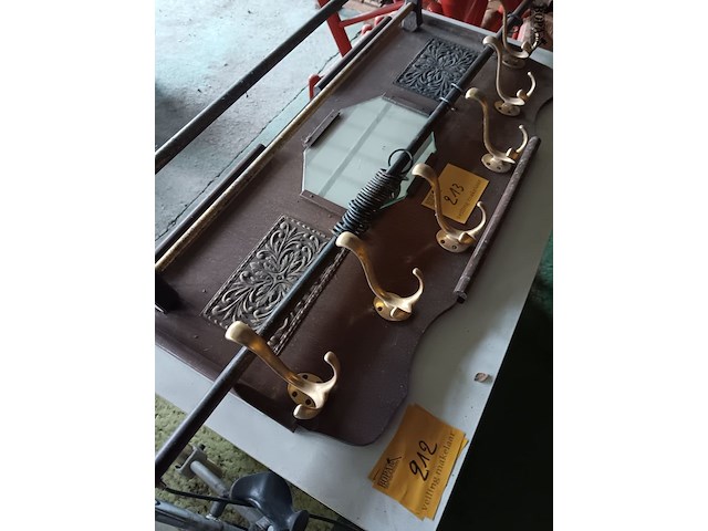 Lot 213 - retro kapstok - afbeelding 2 van  2