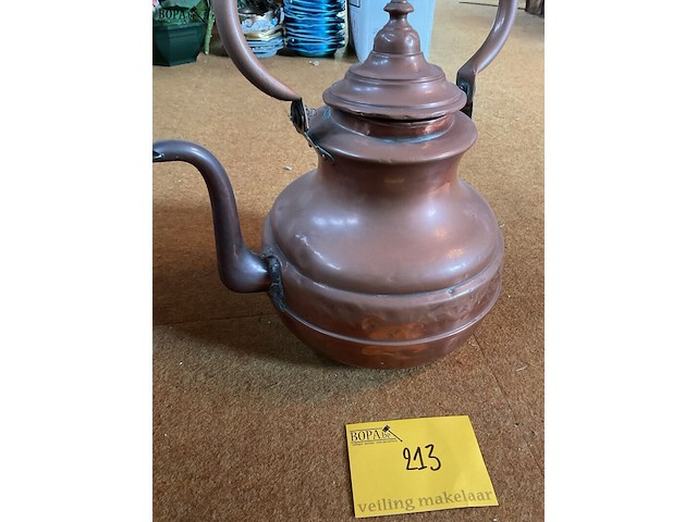 Lot 213 - roodkoperen waterketel - afbeelding 3 van  4