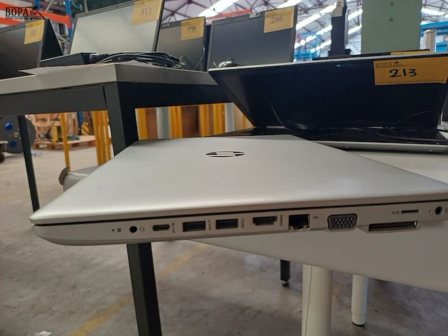 Lot 214 - hp laptop, lader (h) - afbeelding 3 van  4