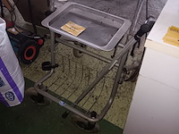 Lot 214 - rollator vermeiren - afbeelding 2 van  2