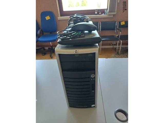 Lot 215 - hp desktop storageworks - afbeelding 1 van  5