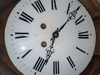 Lot 215 - ronde antiek klok - afbeelding 3 van  4