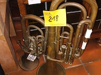 Lot 218 - koperen tuba. 2 stuks - afbeelding 1 van  5