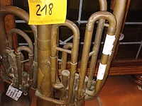 Lot 218 - koperen tuba. 2 stuks - afbeelding 3 van  5