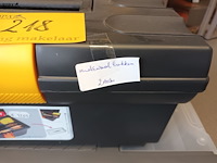 Lot 218 - pvc materiaalkoffers. 2 stuks - afbeelding 3 van  3