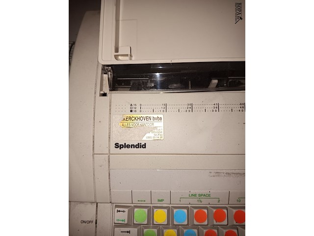 Lot 219 - elektrische schrijfmachine olympia - afbeelding 3 van  4